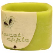 Groene appel geurende vierkante wax windlicht 95/130/130 (incl. 1 stuks 3 uurs theelicht)