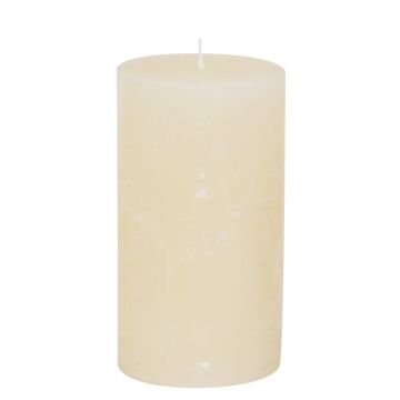 Voordelig rustieke kaarsen 130/68 ivoorkleurig kopen met lange brandduur en goede brandeigenschappen. Laat ze sfeevol branden met mooie heldere vlam of combineer ze met andere kleuren en hoogtes